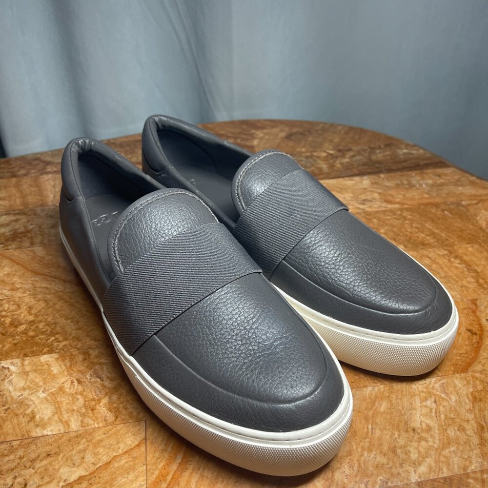 UGG | Chayze Sneaker - Charcoal - Leather | Sz 9.5   LIKE NEW